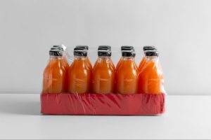 Le pack de bouteille d’eau est un exemple d’emballage secondaire
